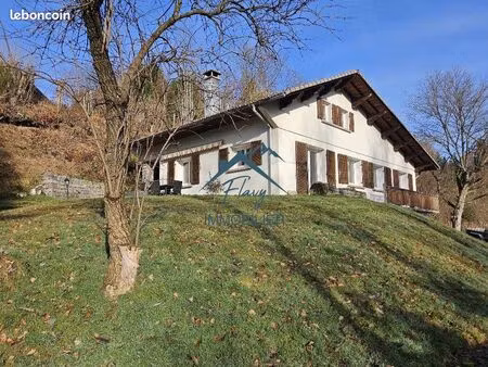 maison 8 pièces 150 m²