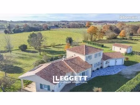 maison 8 pièces 195 m²