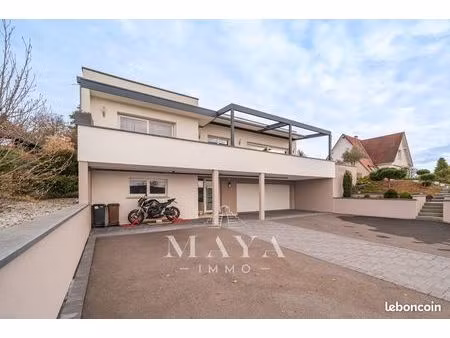 maison 4 pièces 140 m²