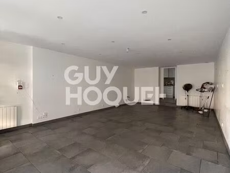 local commercial 52 m² breteuil