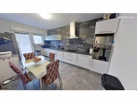 appartement 4 pièces 81 m²