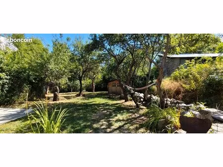 grand studio avec jardin