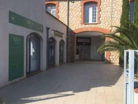 thuir  local commercial ou bureaux à louer