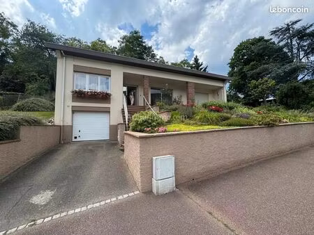 maison 8 pièces 234 m²