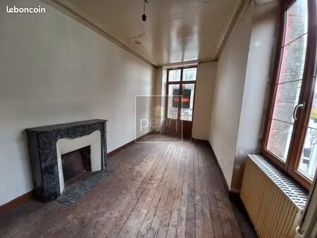 immeuble 150 m² le pertre