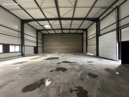 local stockage 315m2 à allonzier