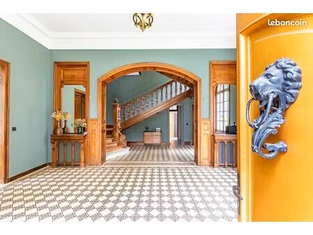 château fin xixe  très de proche compiègne (oise)