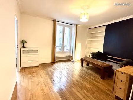 beau 2 pieces dans le 18e