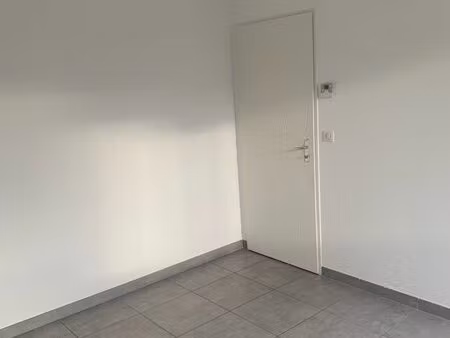 local dans cabinet paramédical