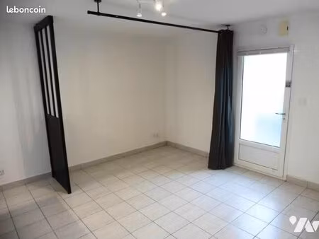 studio 1 pièce 23 m²