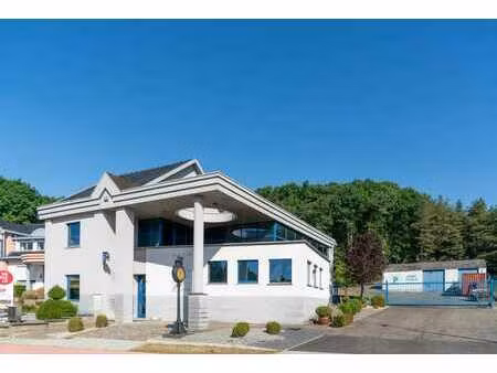 immeuble de bureaux idéalement situé à meldert