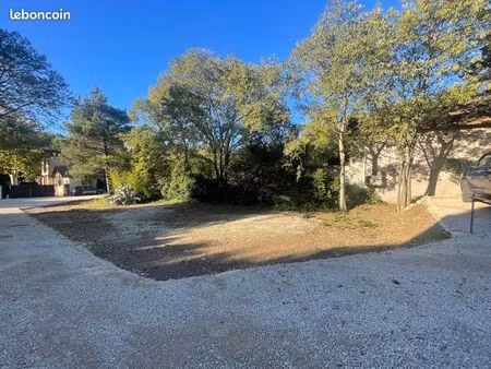 terrain 380m2 quartier candau