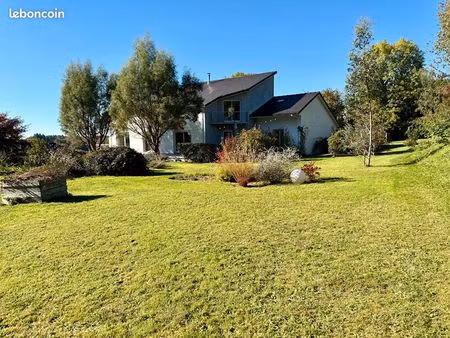 maison 8 pièces 295 m²