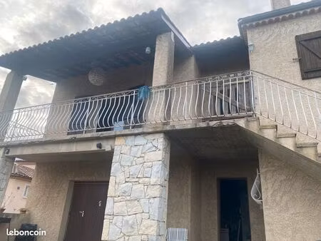 villeneuve exclusivité maison de maçon sur 1840 m2 avec vue