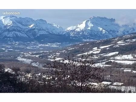 t4 traversant e/o avec une exposition plein sud