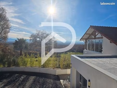 maison 5 pièces 168 m²