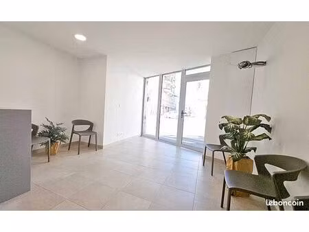 local bureaux 110 m²