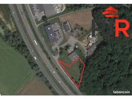 local 1655 m² custines