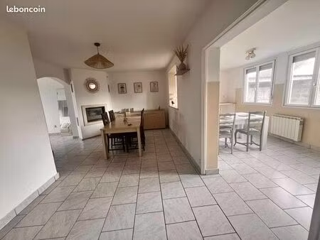 maison 6 pièces 110 m²