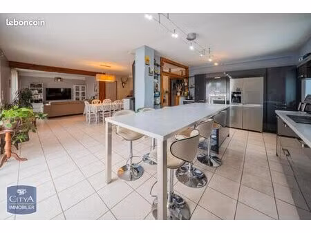 maison 5 pièces 139 m²