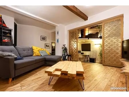 appartement type loft- 56 m² refait à neuf – calme – vieux-lille