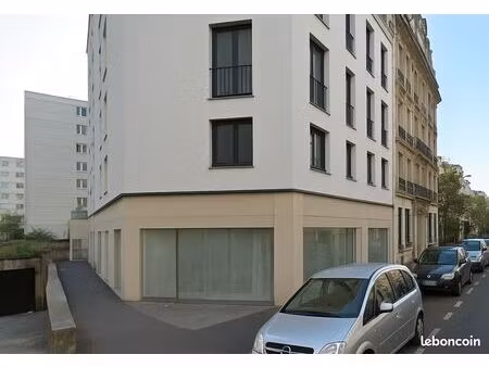 location pure - commerce d'angle - 250 m2 - reuilly diderot 75012 paris