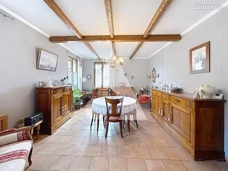 maison 6 pièces 156 m²