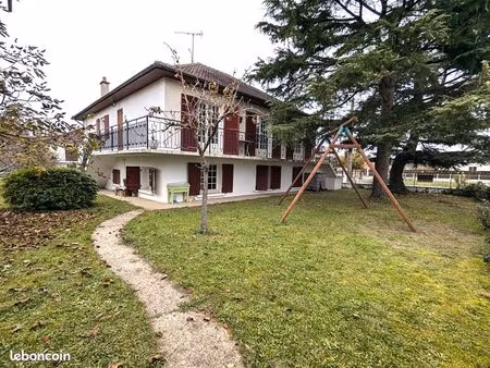 maison 6 pièces 150 m²