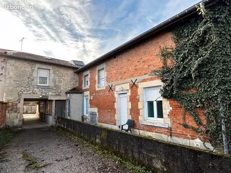 immeuble 20 pièces 412 m²