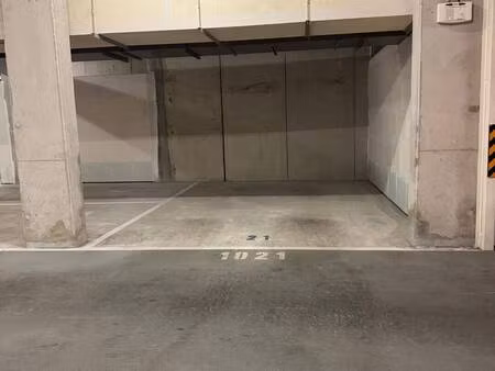 parking à louer