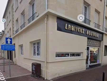 local commercial à louer