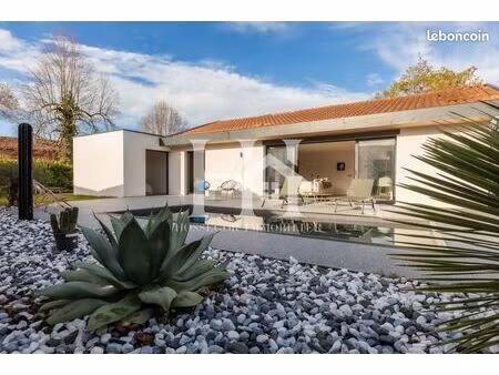 villa 4 pièces 135 m²