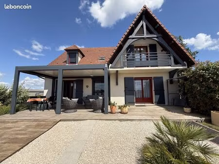 maison 7 pièces 173 m²