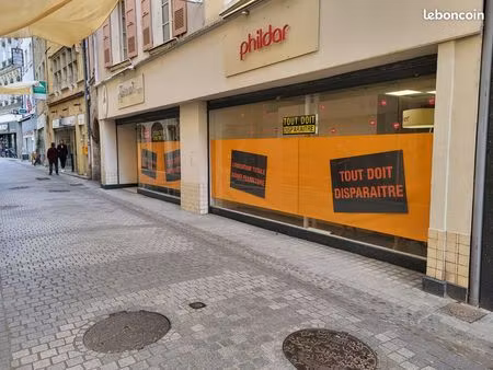 loue local commercial