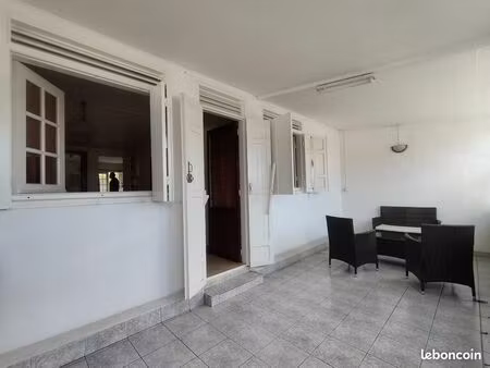 charmante maison f3 à vendre 97470 saint-benoit