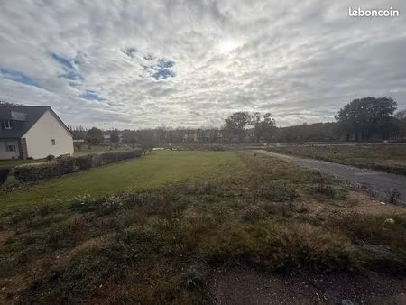 particulier vend terrain viabilisé sans vis-à-vis - 423 m2 - libre de constructeur