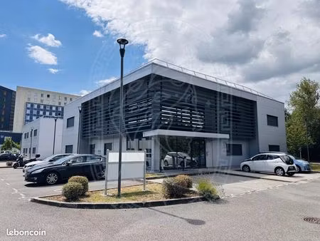bureaux 590 m² archamps