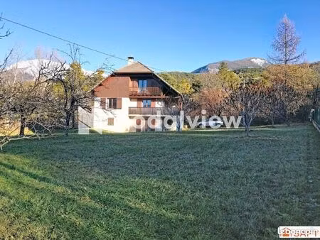 maison 6 pièces 180 m²