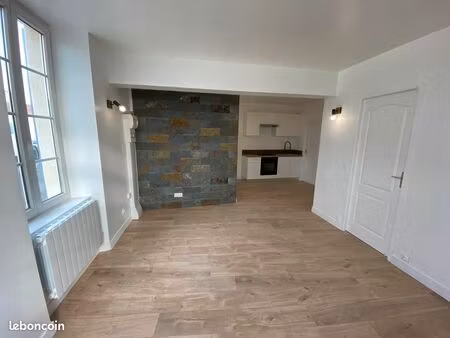 t2 37m2 proche centre et front de mer