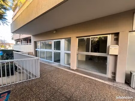 antibes locaux libres proche centre-professions libérales-bureaux