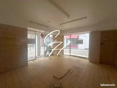 local commercial 64 m² voiron