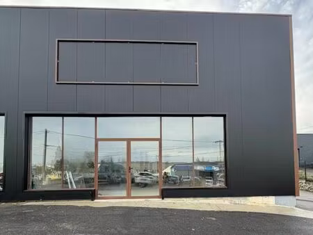 local commercial 108 m²