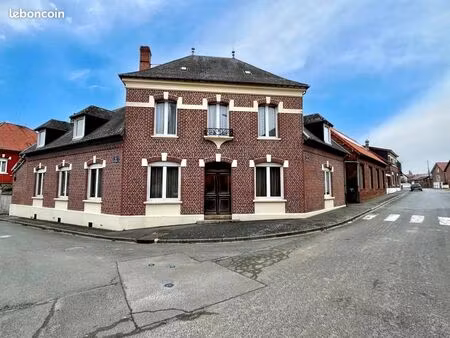 maison 6 pièces 176 m²