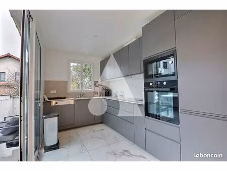 maison 6 pièces 180 m²