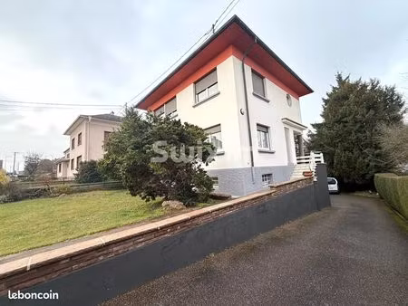 villa 6 pièces 140 m²