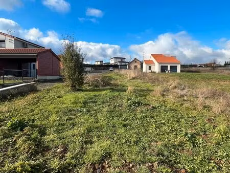 terrain constructible 800 m² issoire