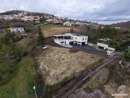 terrain constructible 921m2