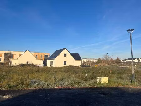 terrain constructible à vendre