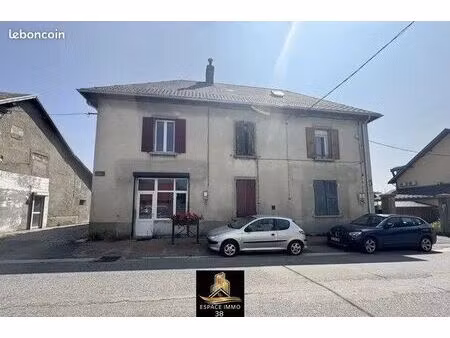 immeuble 237 m² pierre-châtel