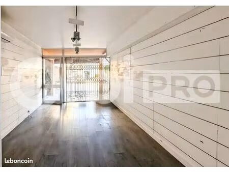 local d'activité 25 m²